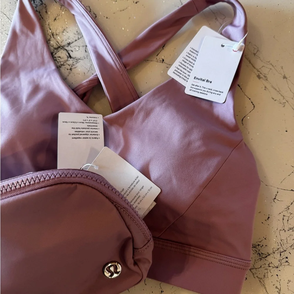 lululemon athletica Women's Envital b/c cup Sports Bra with everywhere belt bag - Picture 2 of 13